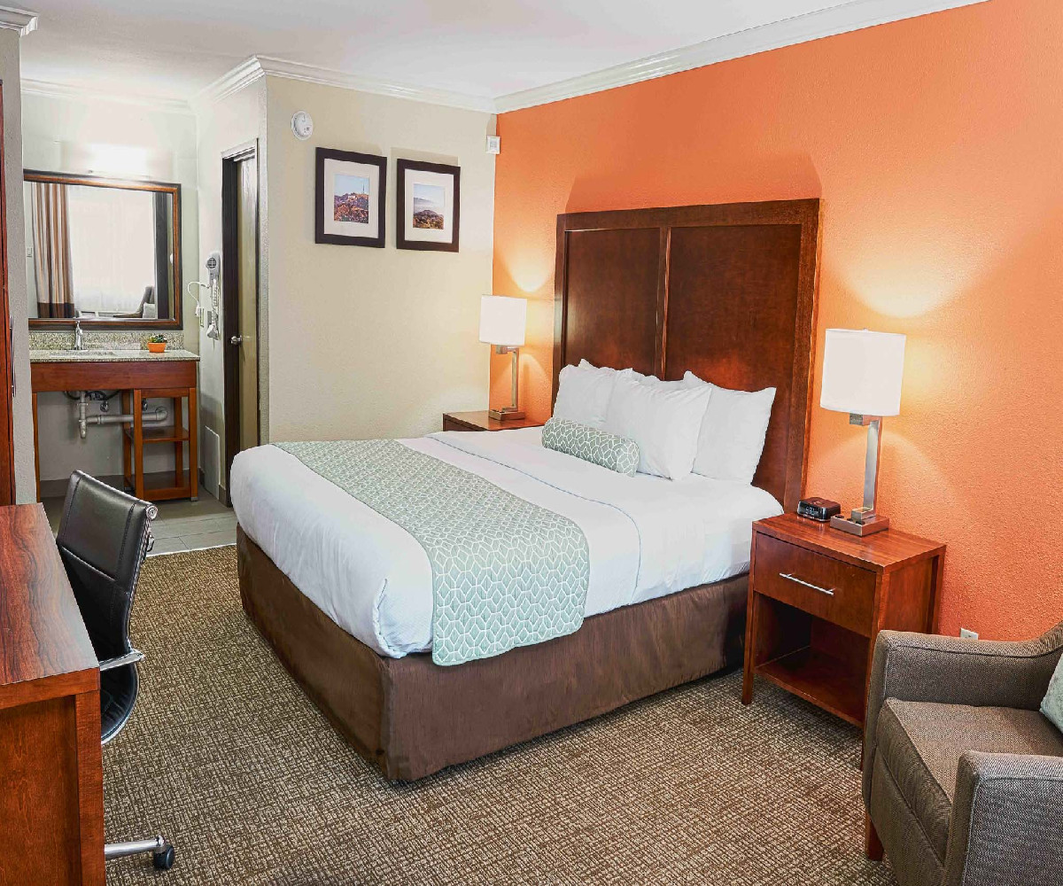Superior King Room